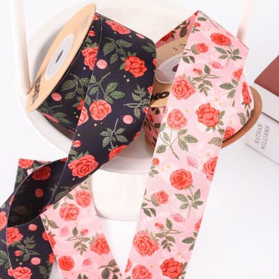 2.5cm-4cm Polyester lint Dubbel gezicht Weave Edge Packing Ribbon