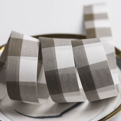 Zwart en wit getinte kabelband 7 mm-40 mm polyester lintrol
