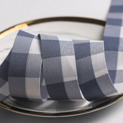 Zwart en wit getinte kabelband 7 mm-40 mm polyester lintrol