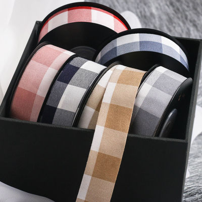 Zwart en wit getinte kabelband 7 mm-40 mm polyester lintrol
