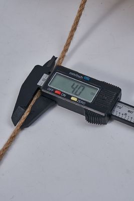 1mm-20mm gekleurde jute-twine ISO9001 Eco-vriendelijk 6mm jute touw